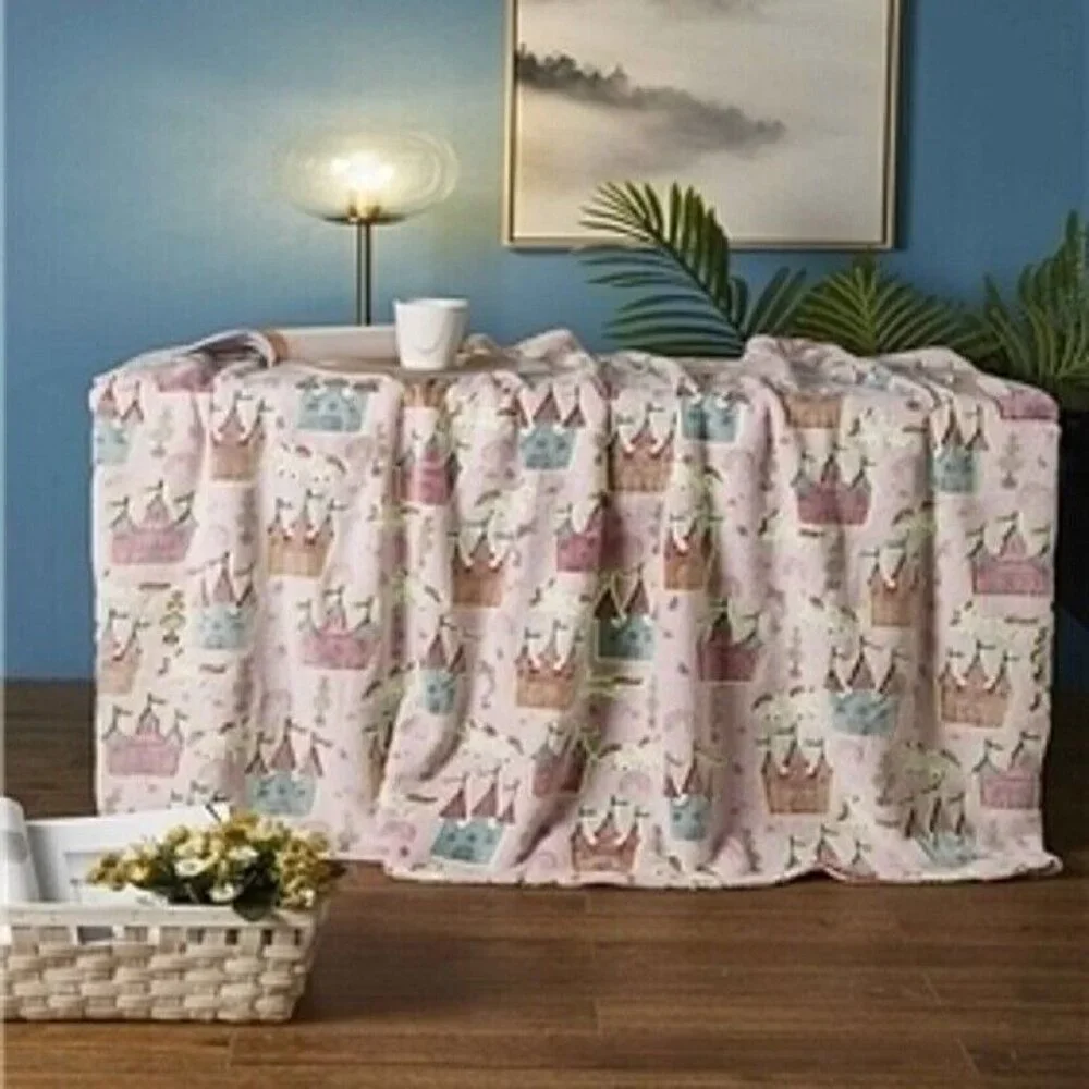 New Unicorns & Castles Glow in the Dark Plush Gift Fleece Throw Blanket Pink NIP - Picture 1 of 2